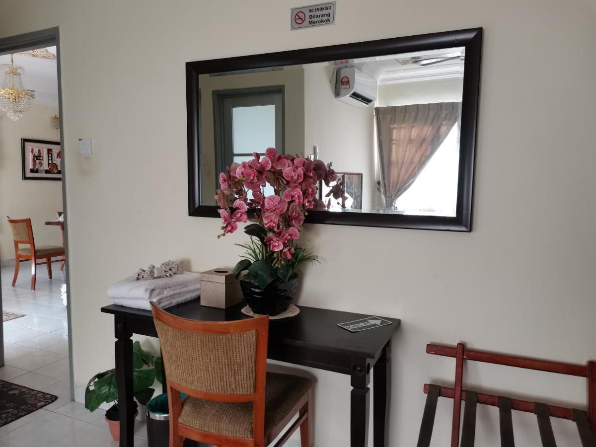 Ainis Guest House In Vista Amani Condominium Куала-Лумпур Экстерьер фото
