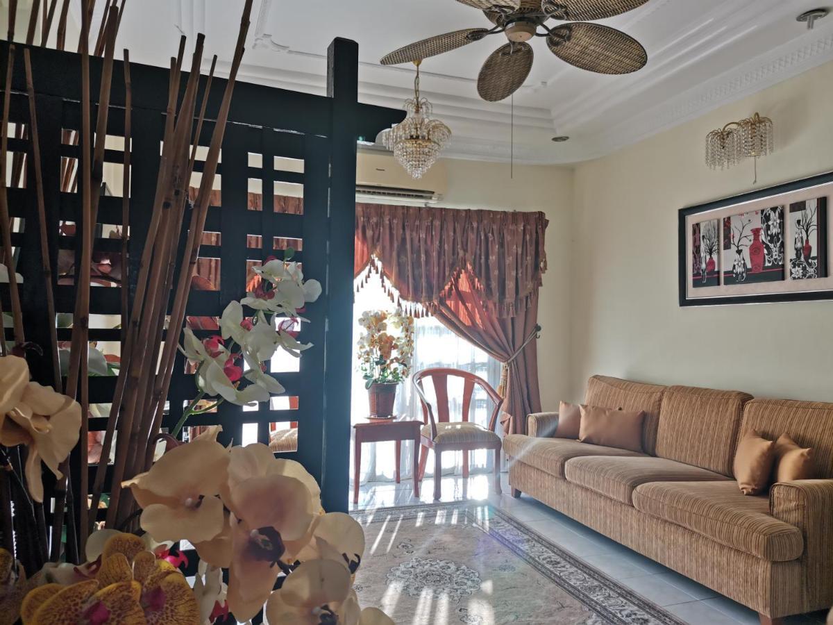 Ainis Guest House In Vista Amani Condominium Куала-Лумпур Экстерьер фото